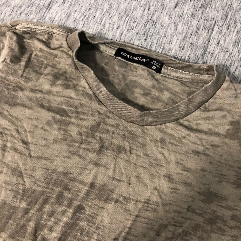 Washed tee! - Picture 2 of 2